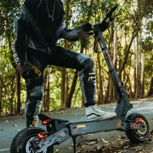 Avis KuKirin G4 : la trottinette électrique urbaine et tout-terrain qui mise sur la puissance et l’autonomie