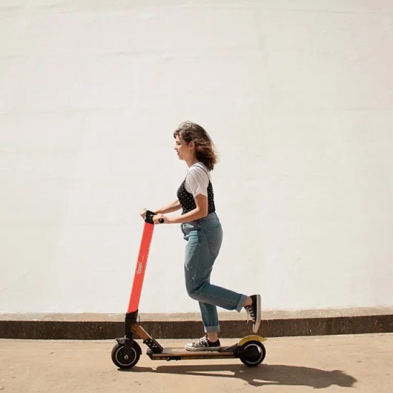 Quelle est la trottinette électrique la plus rapide sur le marché ?