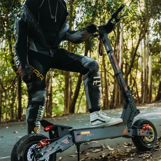 G4 Trottinette électrique pour adultes, grande batterie pour de longues distances, moteur haute performance, trottinette électrique pour les déplacements urbains et les aventures hors route