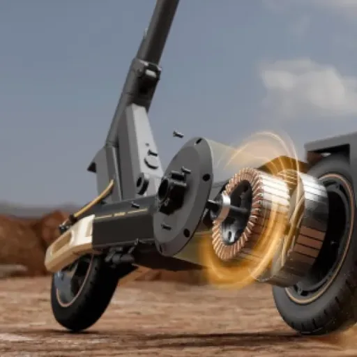 Test NAVEE ST5 Pro : une trottinette costaude pour le quotidien, mais pas sans défauts
