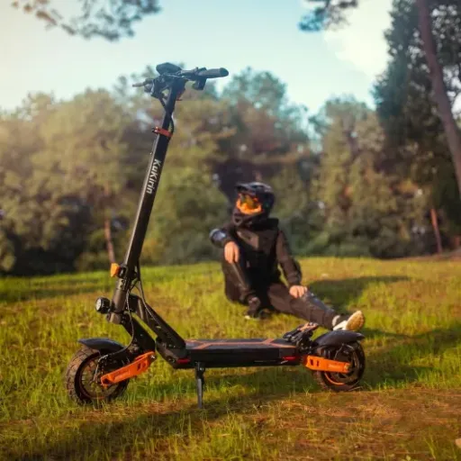 Test KuKirin G2-Max : une trottinette costaud pour les trajets longs… si on accepte son poids