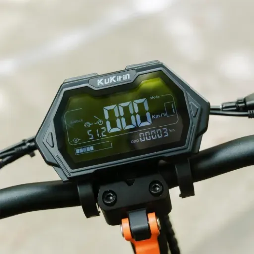 Test KuKirin G2 Master : une trottinette puissante mais pas pour tout le monde